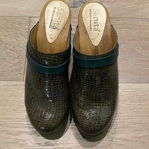 Sanita Dark Brown Croc-Embossed Clogs